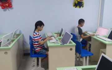 深圳童程童美少儿编程培训学校龙华红山校区